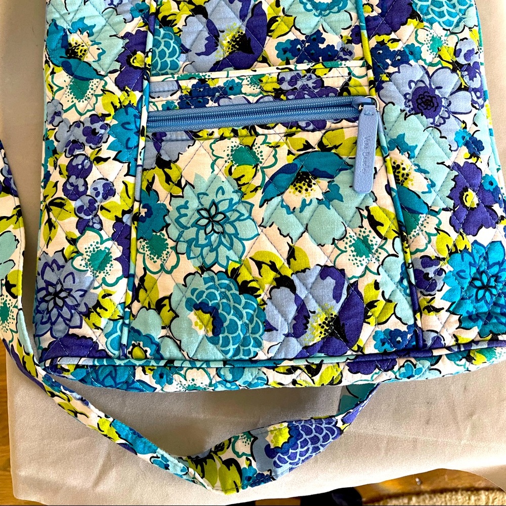 Very Bradley crossbody purse